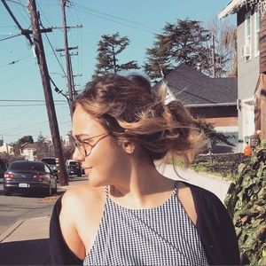 Meet your Posher, Emily